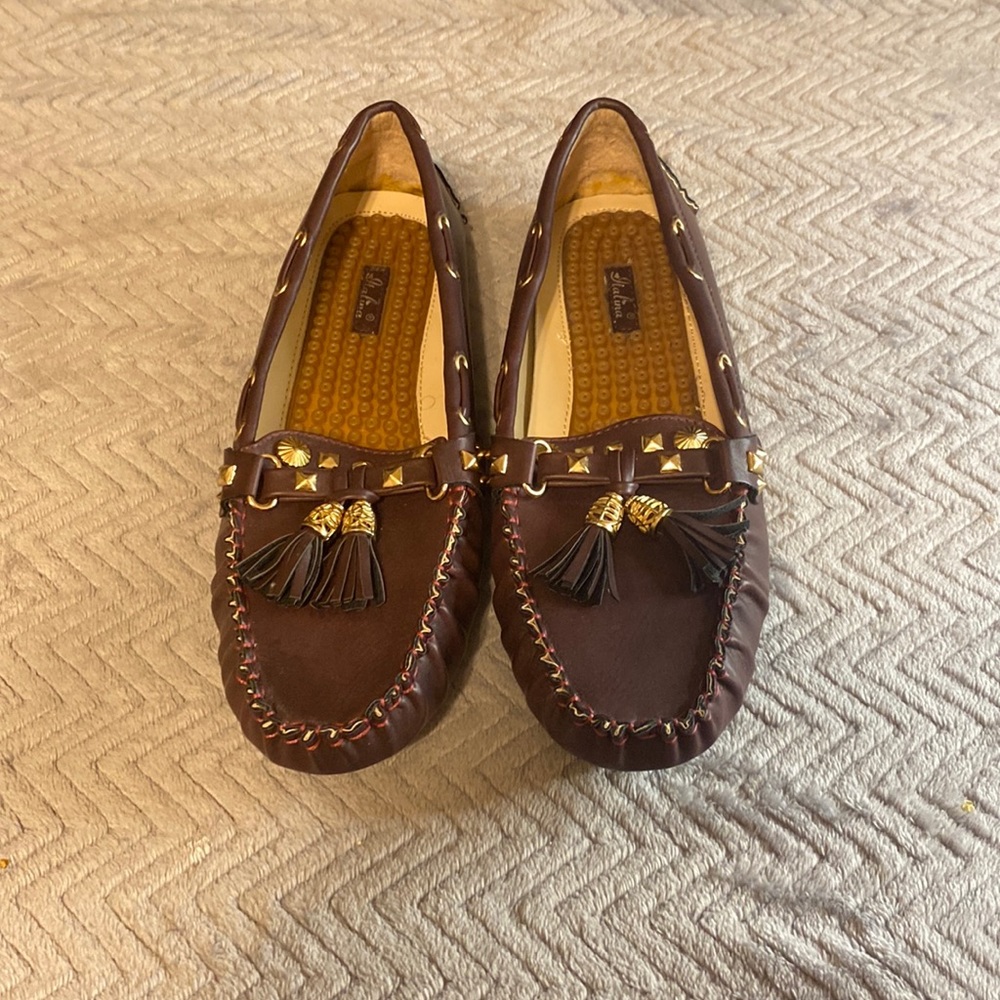 Plum size 8.5 women’s loafers